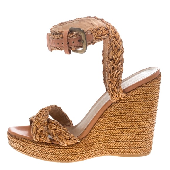 Stuart Weitzman Shoes - 🔥🔥ONE DAY⬇️⬇️🔥Stuart Weitzman Raffia Braided ankle Strap Wedge Sandals 9